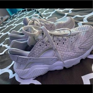 Nike Huarache Shoes